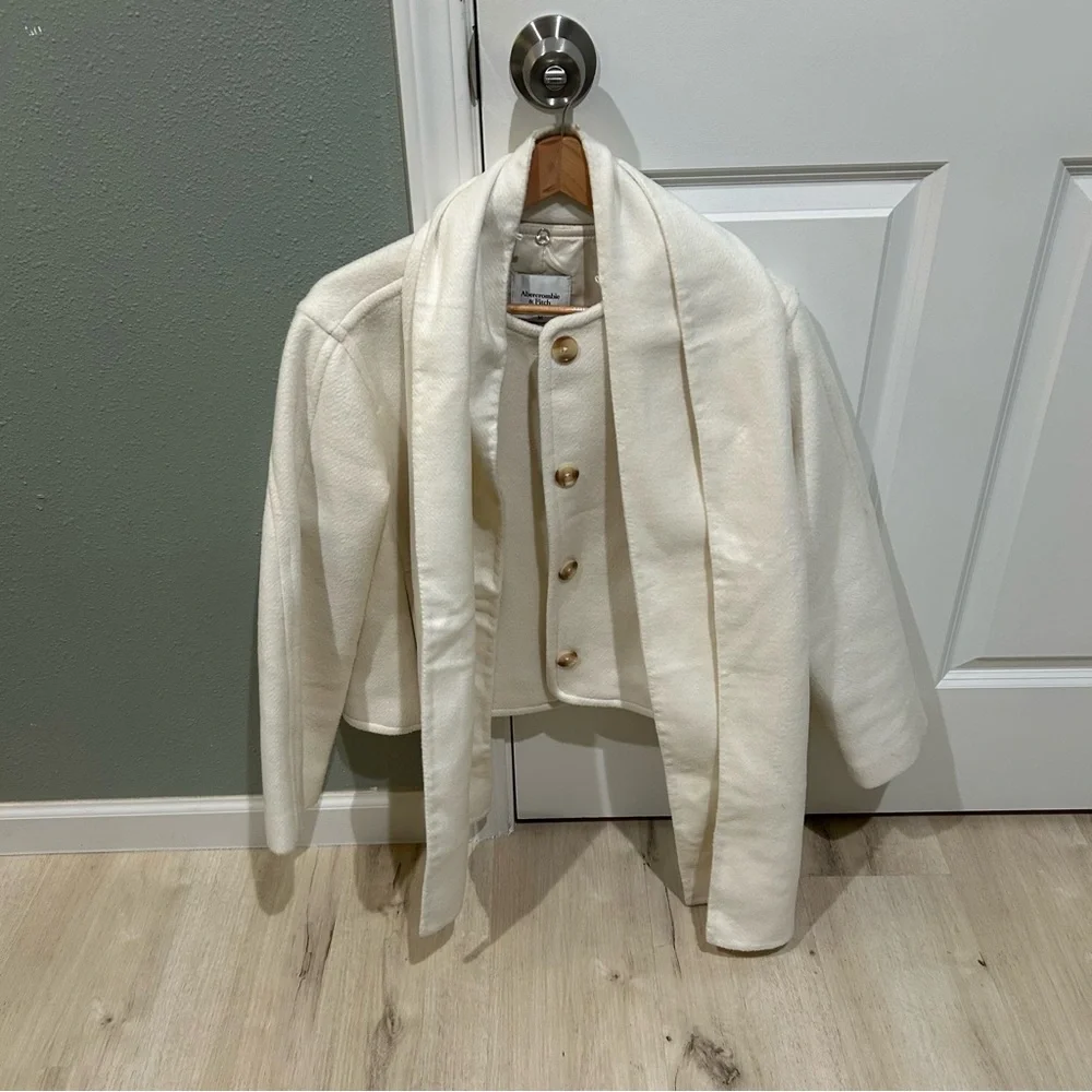 Abercrombie Removable Scarf Double-Cloth Wool-Blend Jacket - Picture 1 of 3